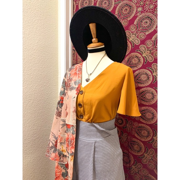 π Amazing summer city top - Picture 10 of 11